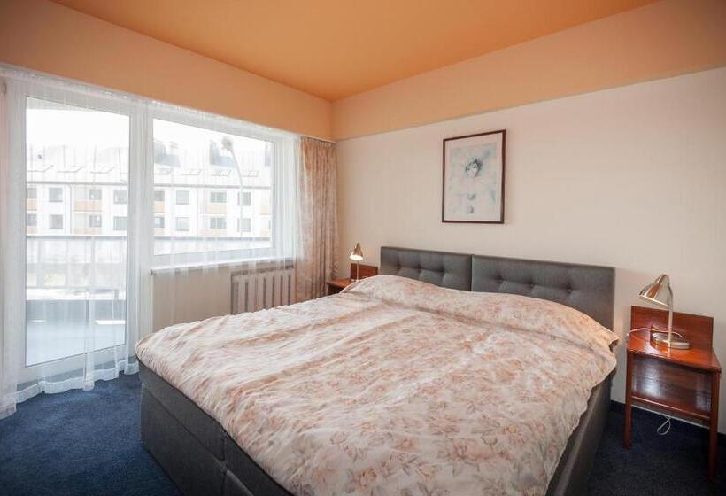 آپارتمان 1 خوابه, Tauras Center