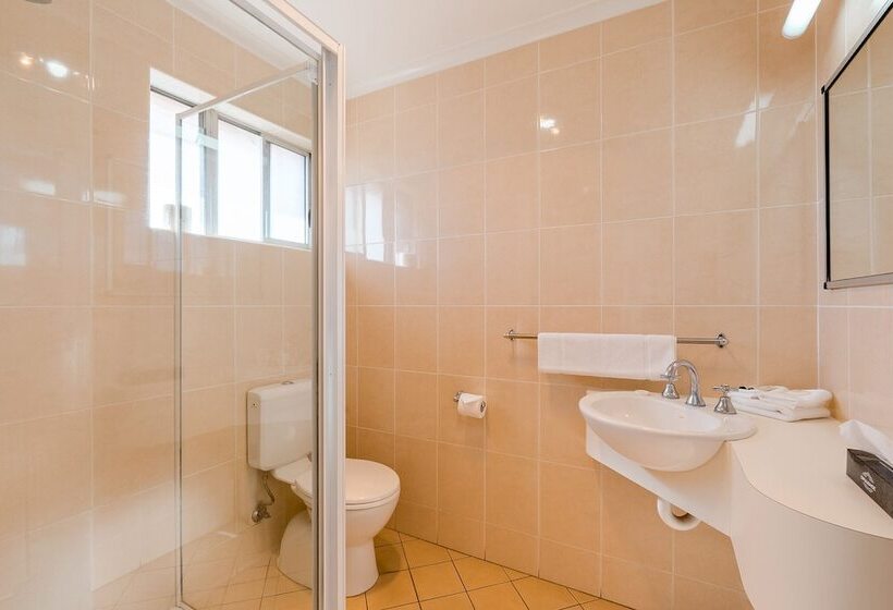 חדר סטנדרט, The Henry Parkes Tenterfield