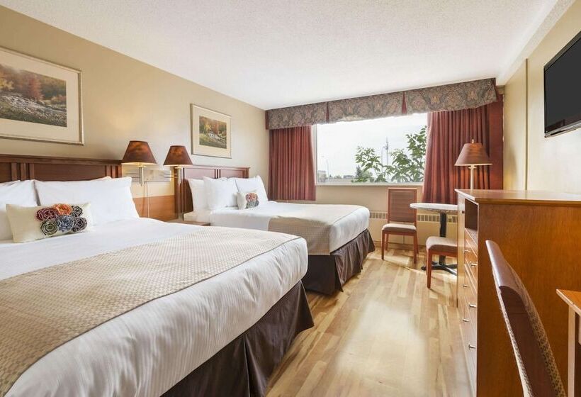２ダブルベッドのスタンダードルーム, Travelodge By Wyndham Edmonton East