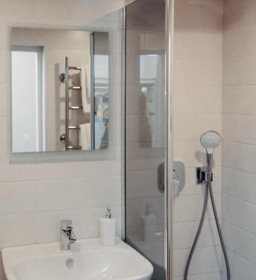 اتاق استاندارد, Vesiroos