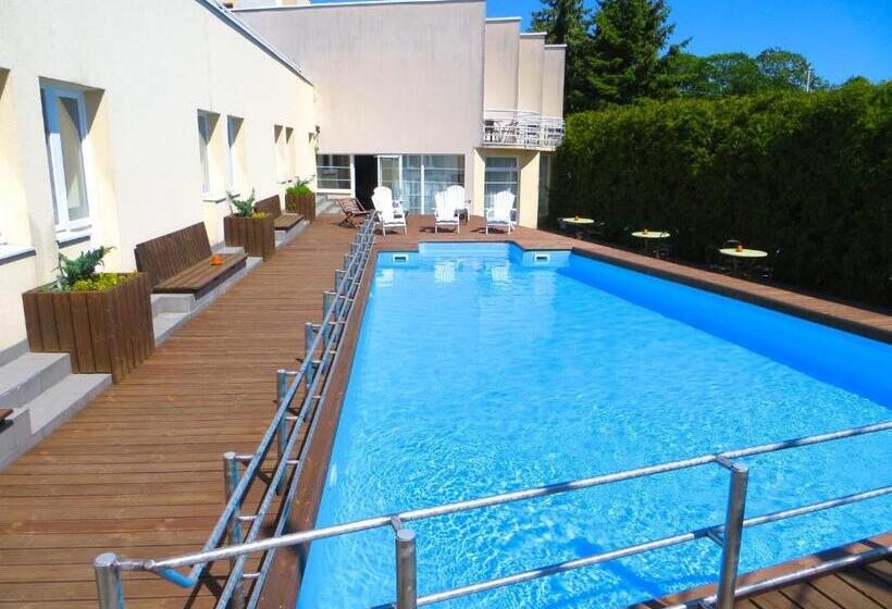 اتاق استاندارد, Vesiroos