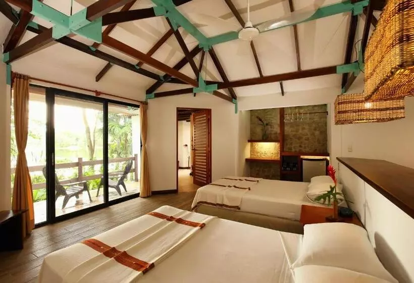 بانگلوی سوپریور, Villa Maya
