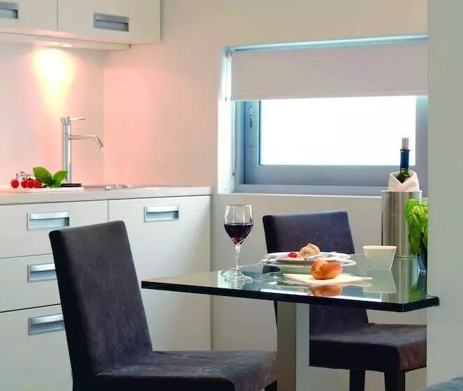 シニアスイート, Brasil Suites Boutique