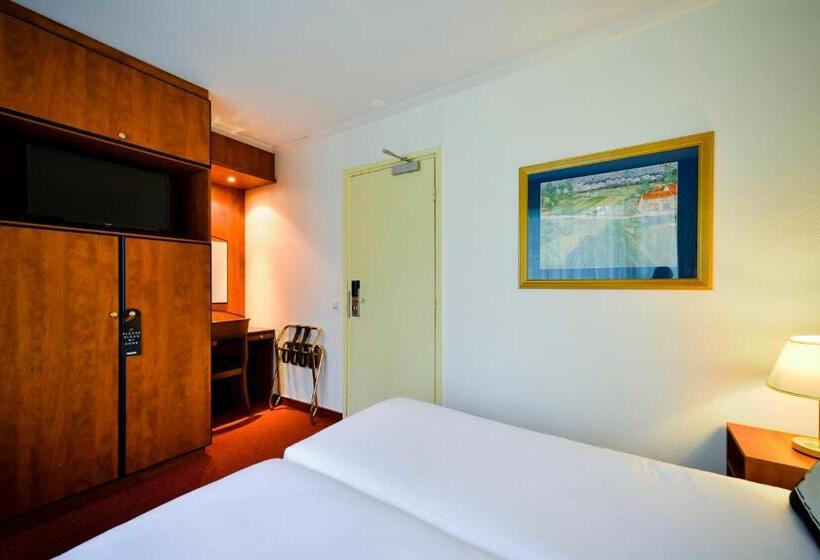 Comfort room with terrace, Fletcher Hotel Restaurant Beekbergen Apeldoorn