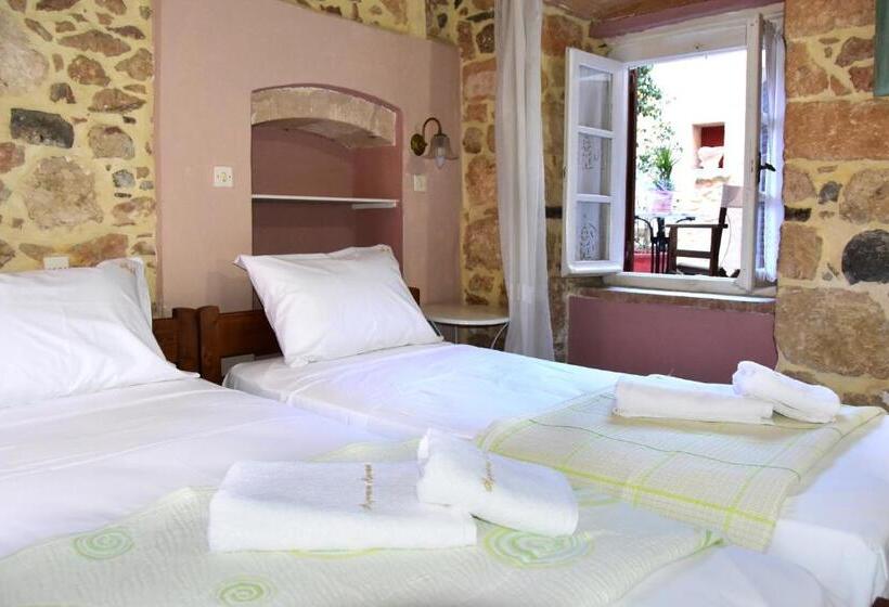 غرفة قياسية, Aeginitikon Arhontikon