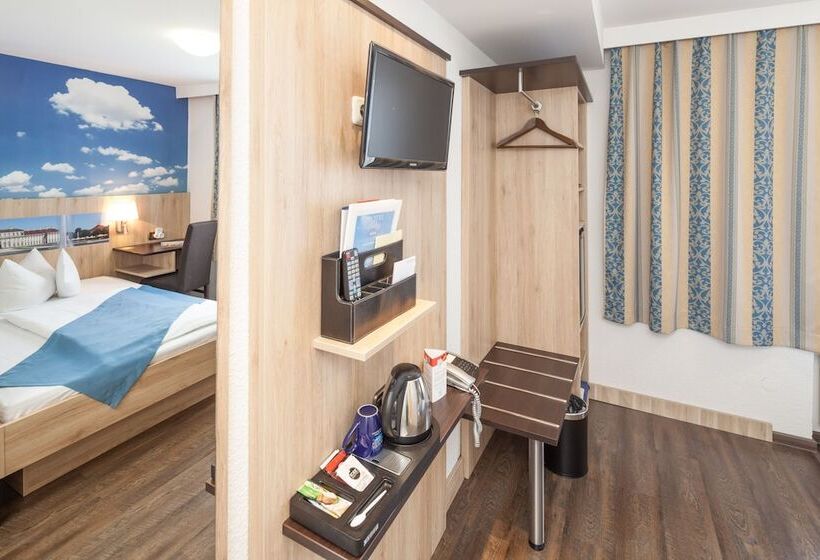 اتاق استاندارد یک نفره, Blauer Karpfen