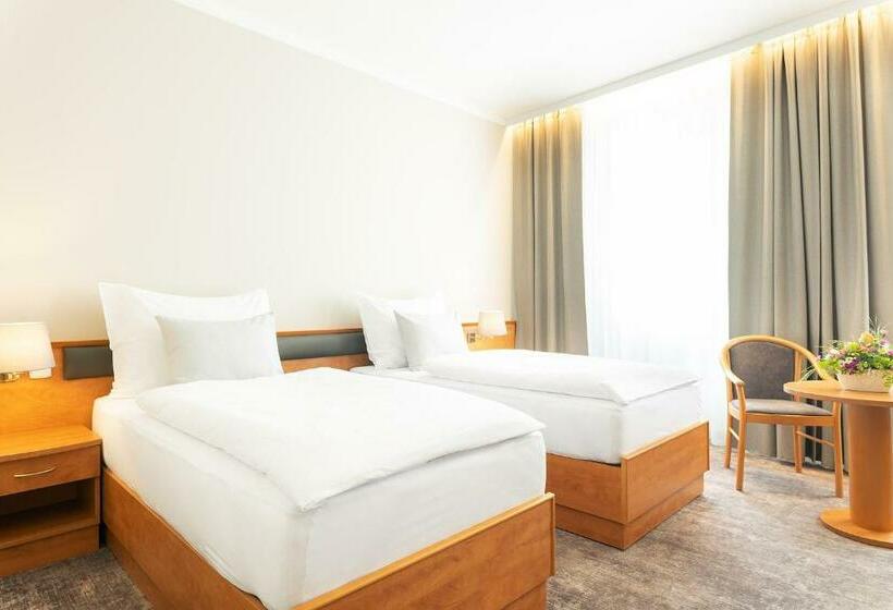 高级大房间, česká Koruna