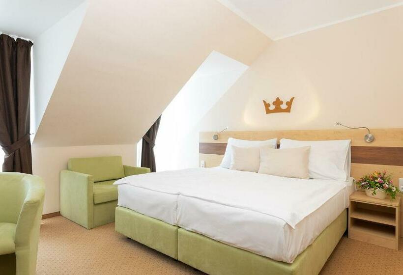 高级大房间, česká Koruna