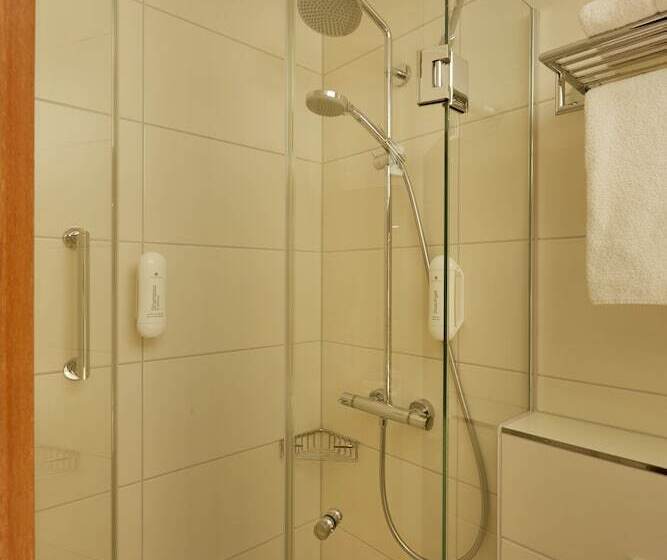 غرفة كومفورت فردية, H+ Hotel Nürnberg