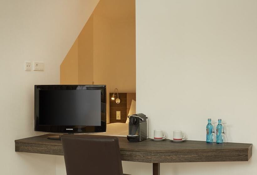 Номер Комфорт, H+ Hotel Nürnberg