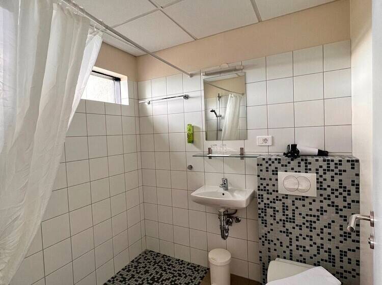 اتاق استاندارد, Jokull