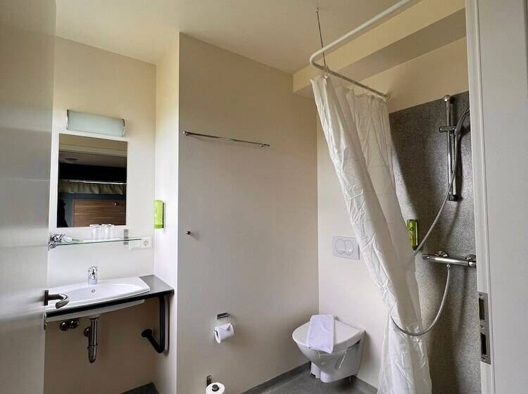 اتاق استاندارد سه نفره, Jokull