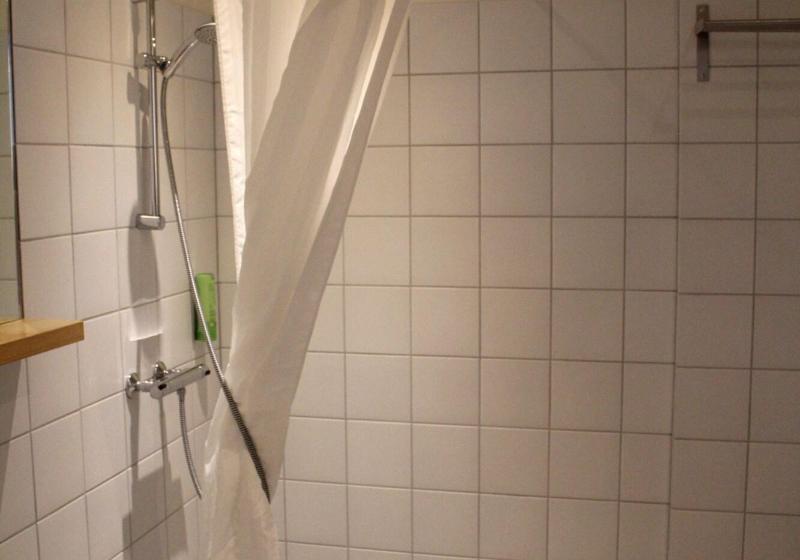 اتاق استاندارد سه نفره, Jokull