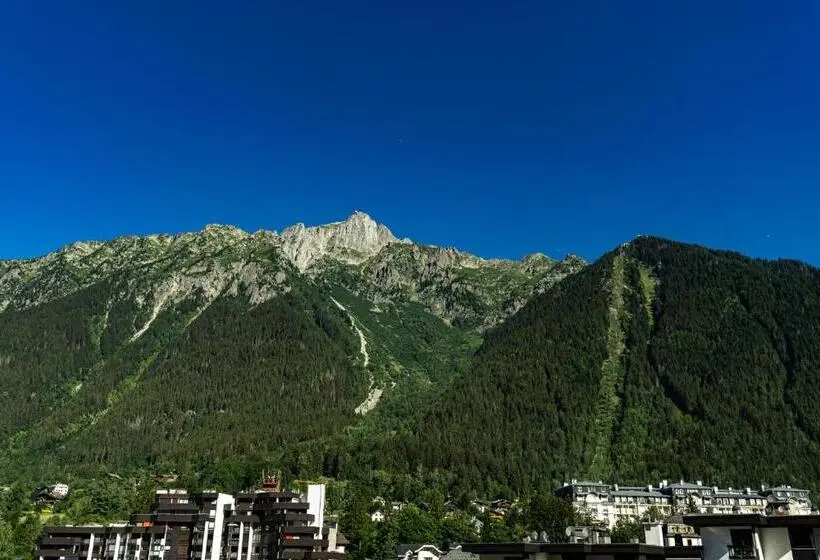 Comfort room with mountain view, Le Morgane