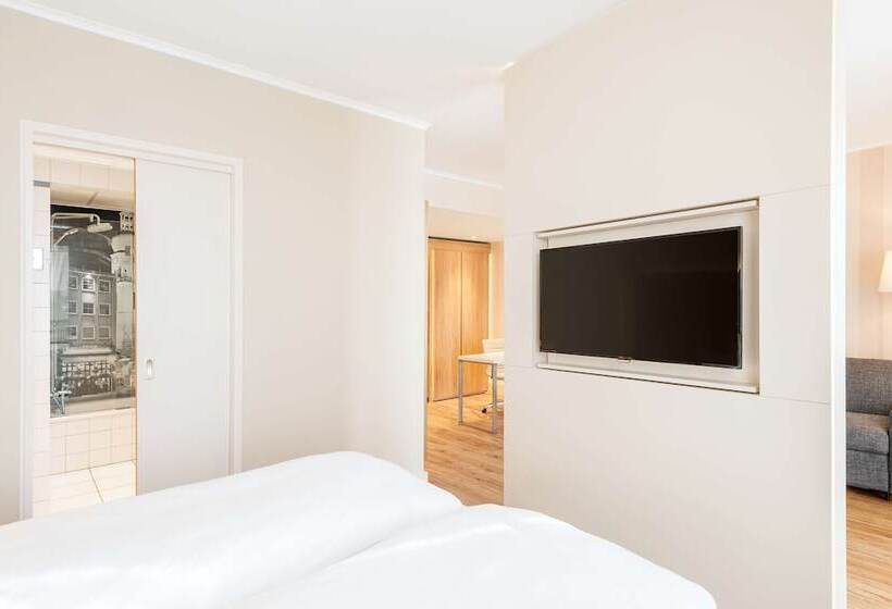 Полулюкс Interior, NH Dortmund