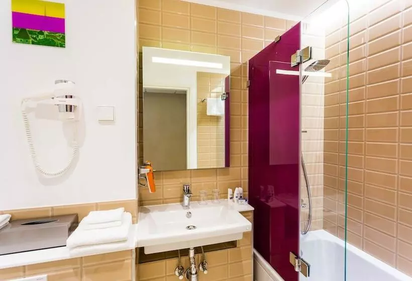 اتاق خانوادگی, Park Inn By Radisson Central Tallinn
