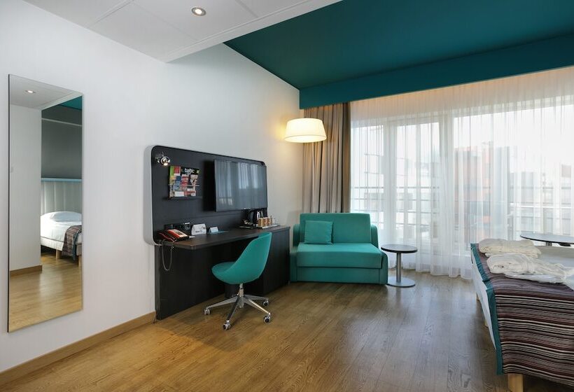 バルコニー付きスーペリアルーム, Park Inn By Radisson Central Tallinn