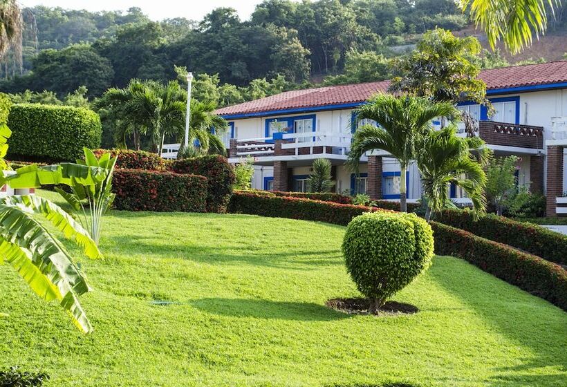 חדר סטנדרט נוף לגינה, Qualton Club Ixtapa All Inclusive