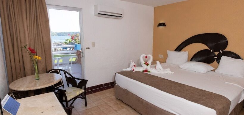 חדר סטנדרט נוף לים, Qualton Club Ixtapa All Inclusive