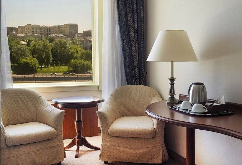 标准间带江景, Radisson Slavyanskaya Hotel And Business Centre, Moscow