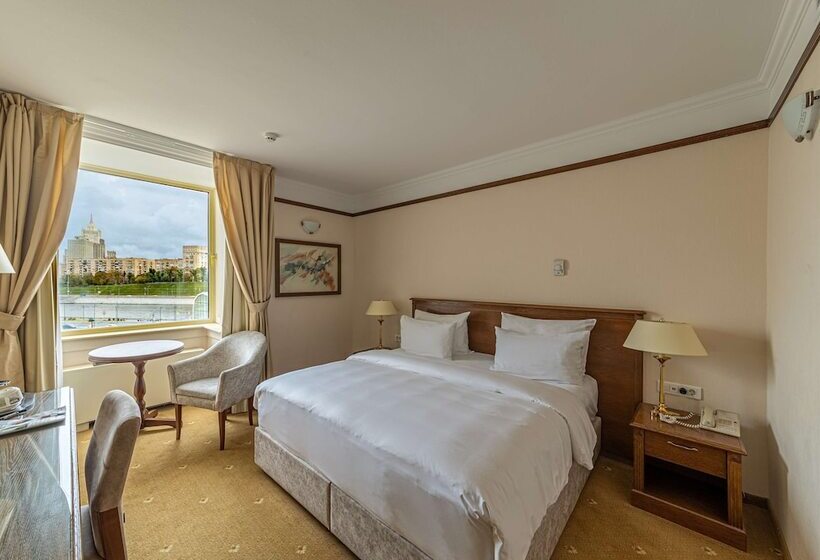 标准间带江景, Radisson Slavyanskaya Hotel And Business Centre, Moscow