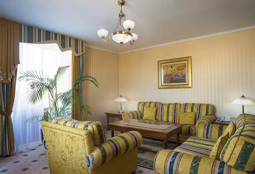 エクゼクティブスイート, Radisson Slavyanskaya Hotel And Business Centre, Moscow