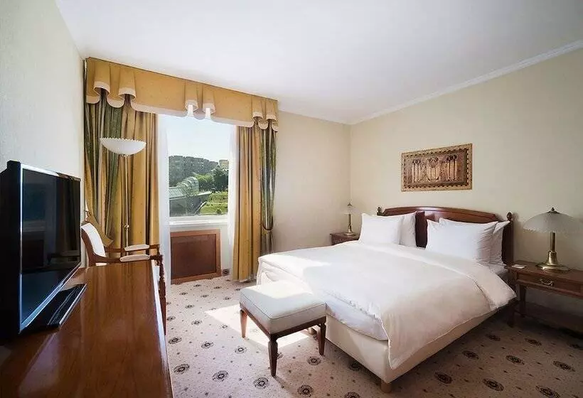 エクゼクティブスイート, Radisson Slavyanskaya Hotel And Business Centre, Moscow