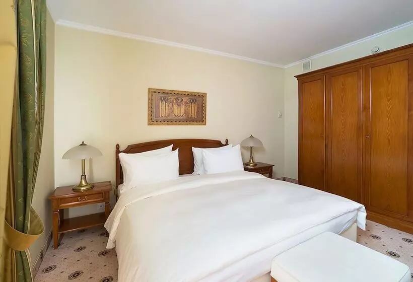 エクゼクティブスイート, Radisson Slavyanskaya Hotel And Business Centre, Moscow