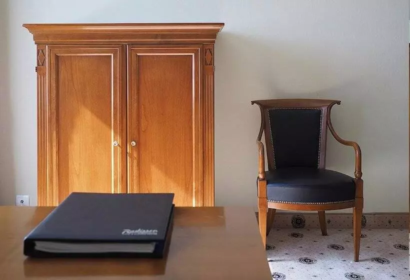エクゼクティブスイート, Radisson Slavyanskaya Hotel And Business Centre, Moscow