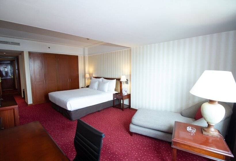 Номер Deluxe, Redtop Hotel & Convention Center