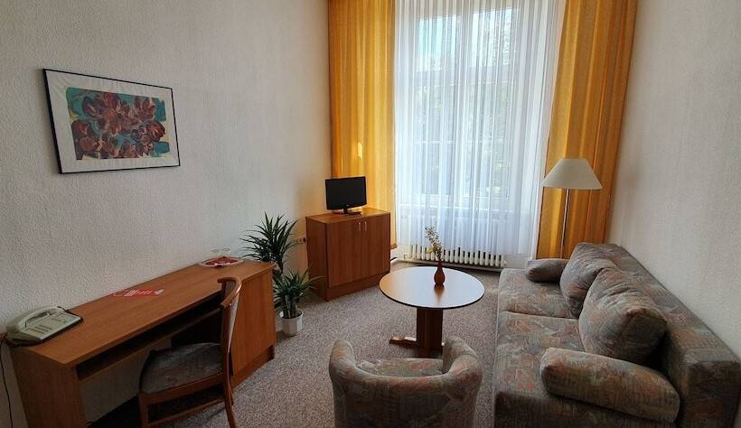 غرفة قياسية, Stadt Kothen