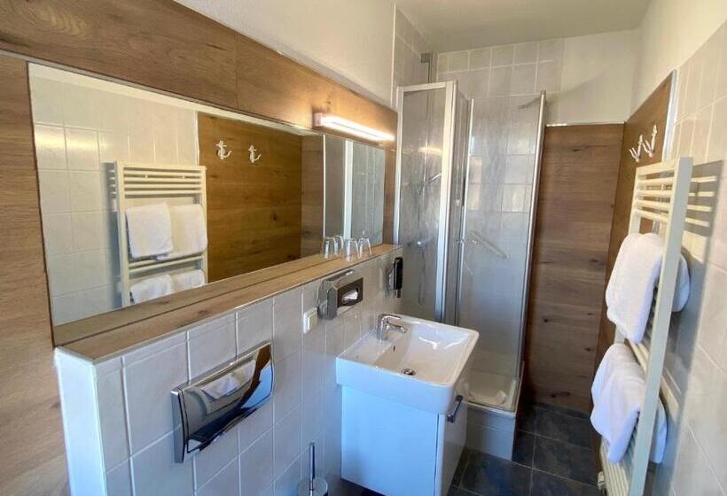 חדר סטנדרט, Von Jutrzenka