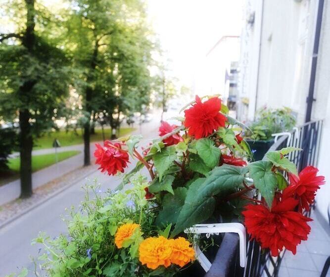 سوییت جونیور, Barclay