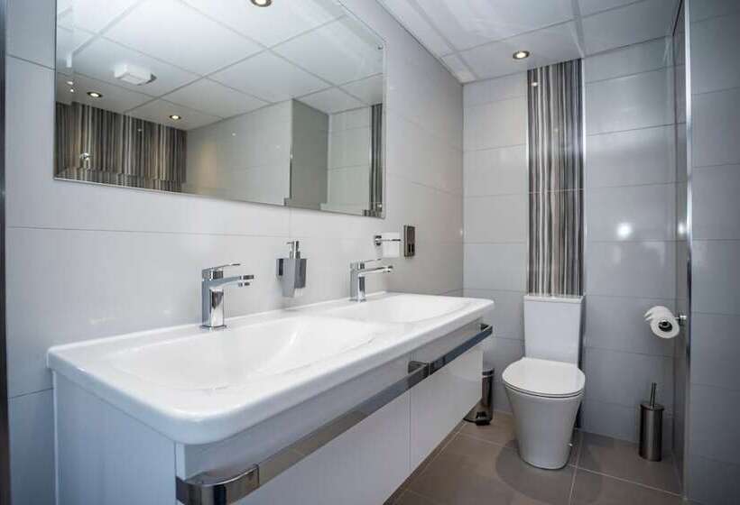 디럭스 스위트, Borough Arms