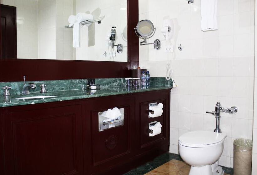 سوییت جونیور, Las Americas