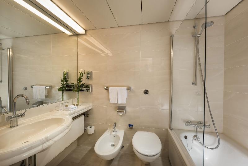 اتاق سوپریور خانوادگی, Maritim Airport Hotel Hannover