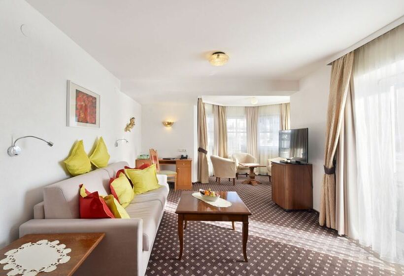 デラックススイート, Mountains