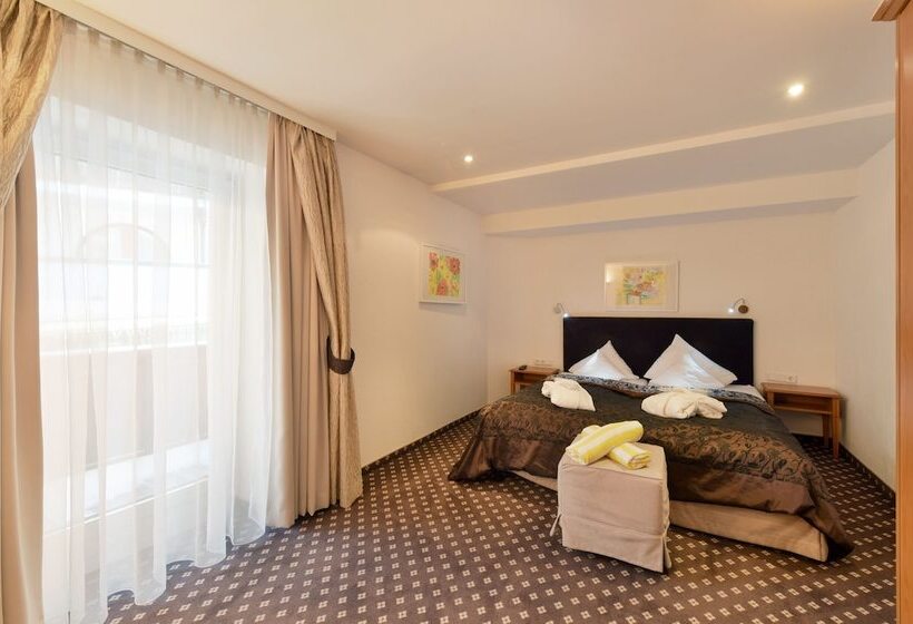 デラックススイート, Mountains