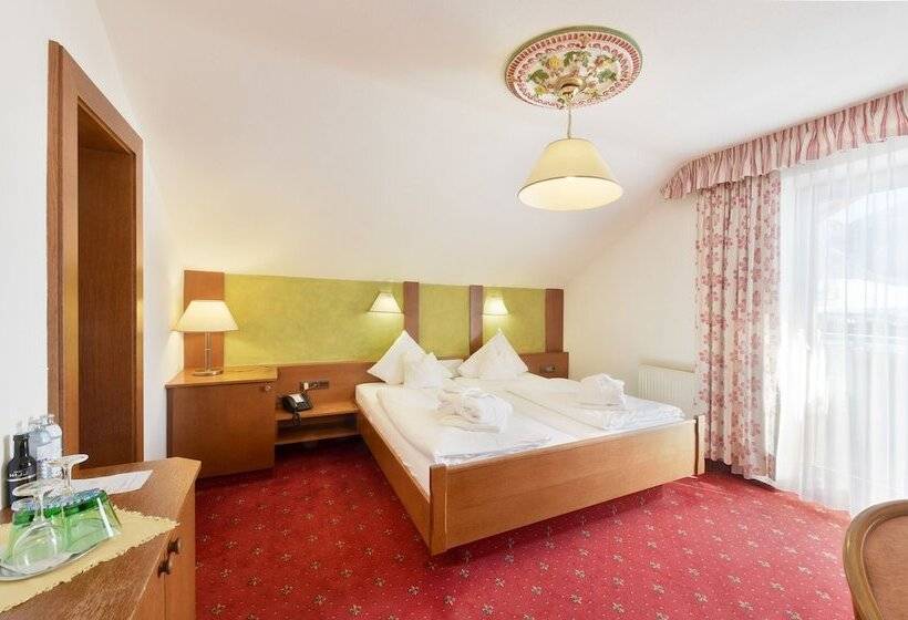 エコノミールーム, Mountains