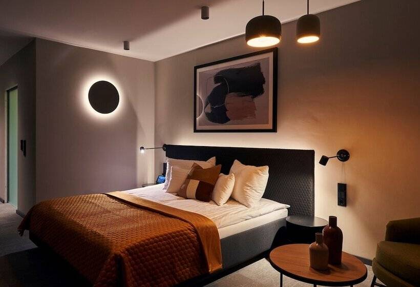 スタンダードルーム, Mountains