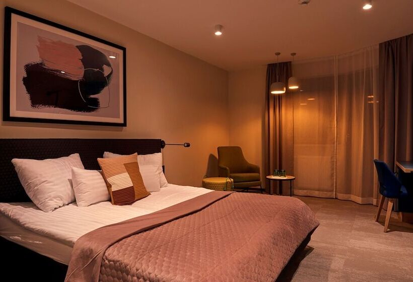 スタンダードルーム, Mountains