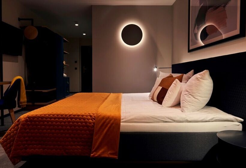 スタンダードルーム, Mountains