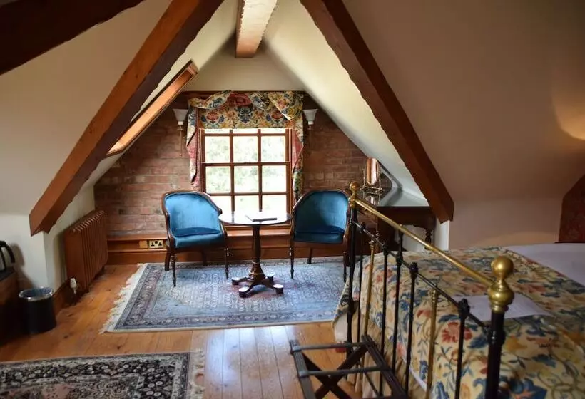 Habitació Executiva, Nunsmere Hall
