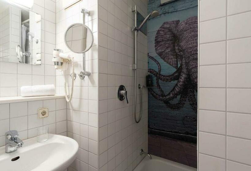 Standart Oda, Seminaris Hotel Bad Boll