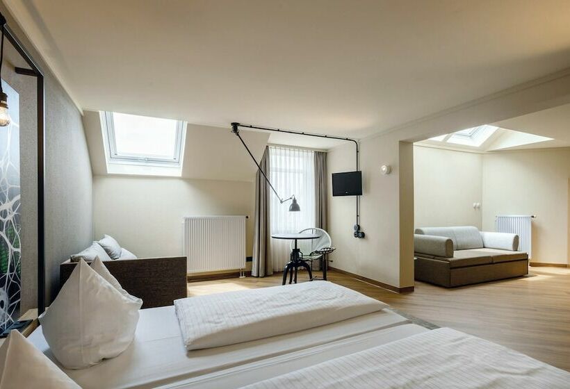 Süit, Seminaris Hotel Bad Boll