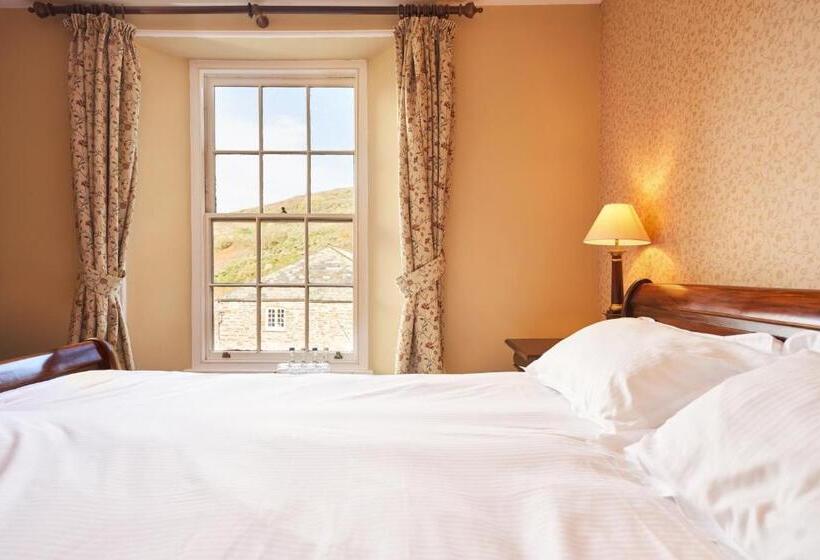 جناح عائلي, The Wellington