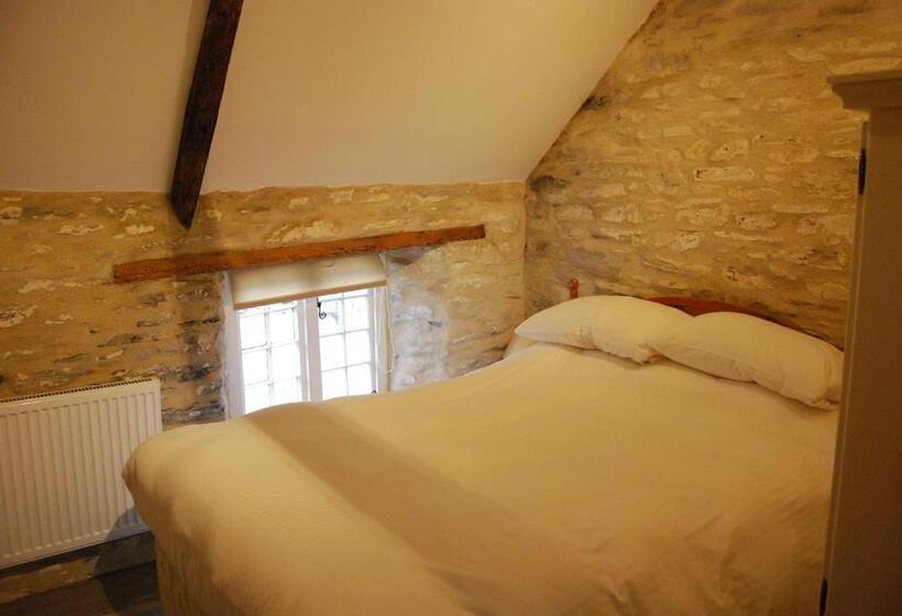 شقة غرفتين, The Wellington