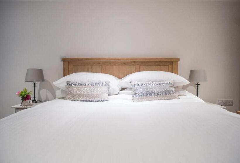 شقة غرفة واحدة, The Wellington