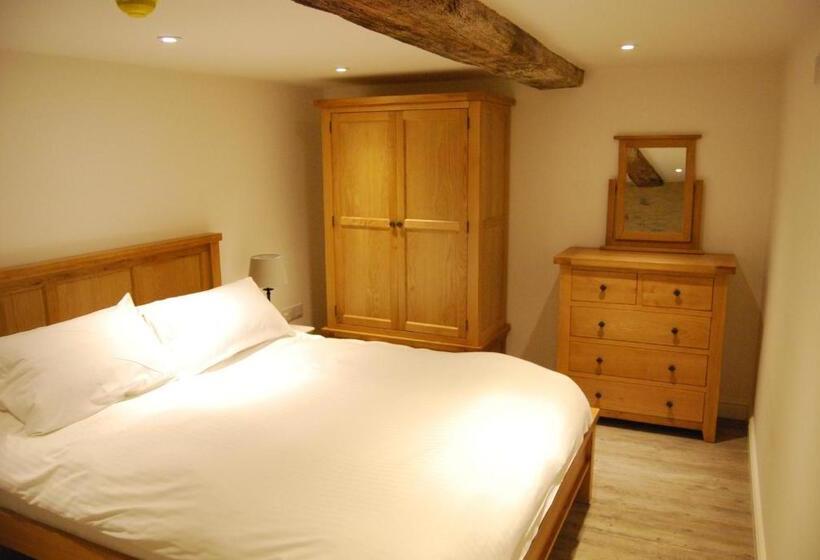 شقة غرفة واحدة, The Wellington