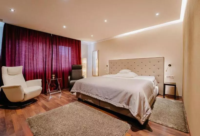 Standard Room, Waldkrug